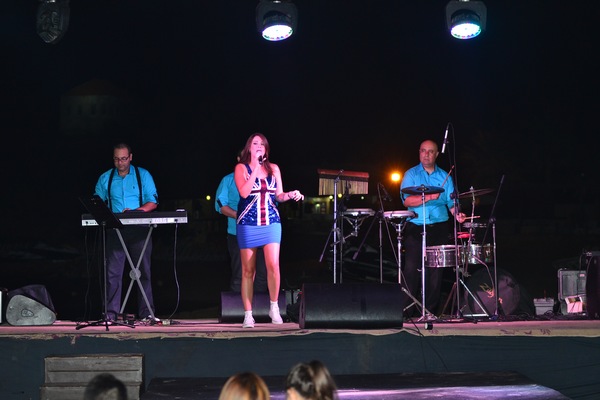 Edde Sands BBQ Pieds Dans Leau